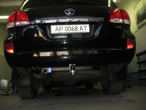 Фаркоп Toyota Land Cruiser 200 (Быстросъемный)